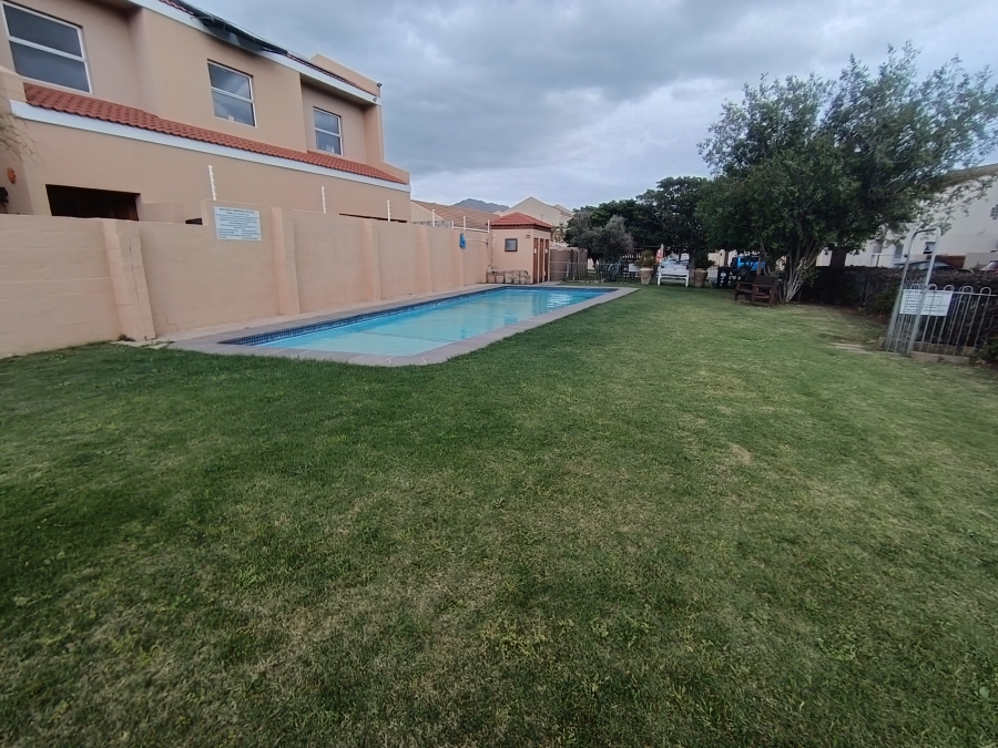 To Let 3 Bedroom Property for Rent in Onverwacht Western Cape